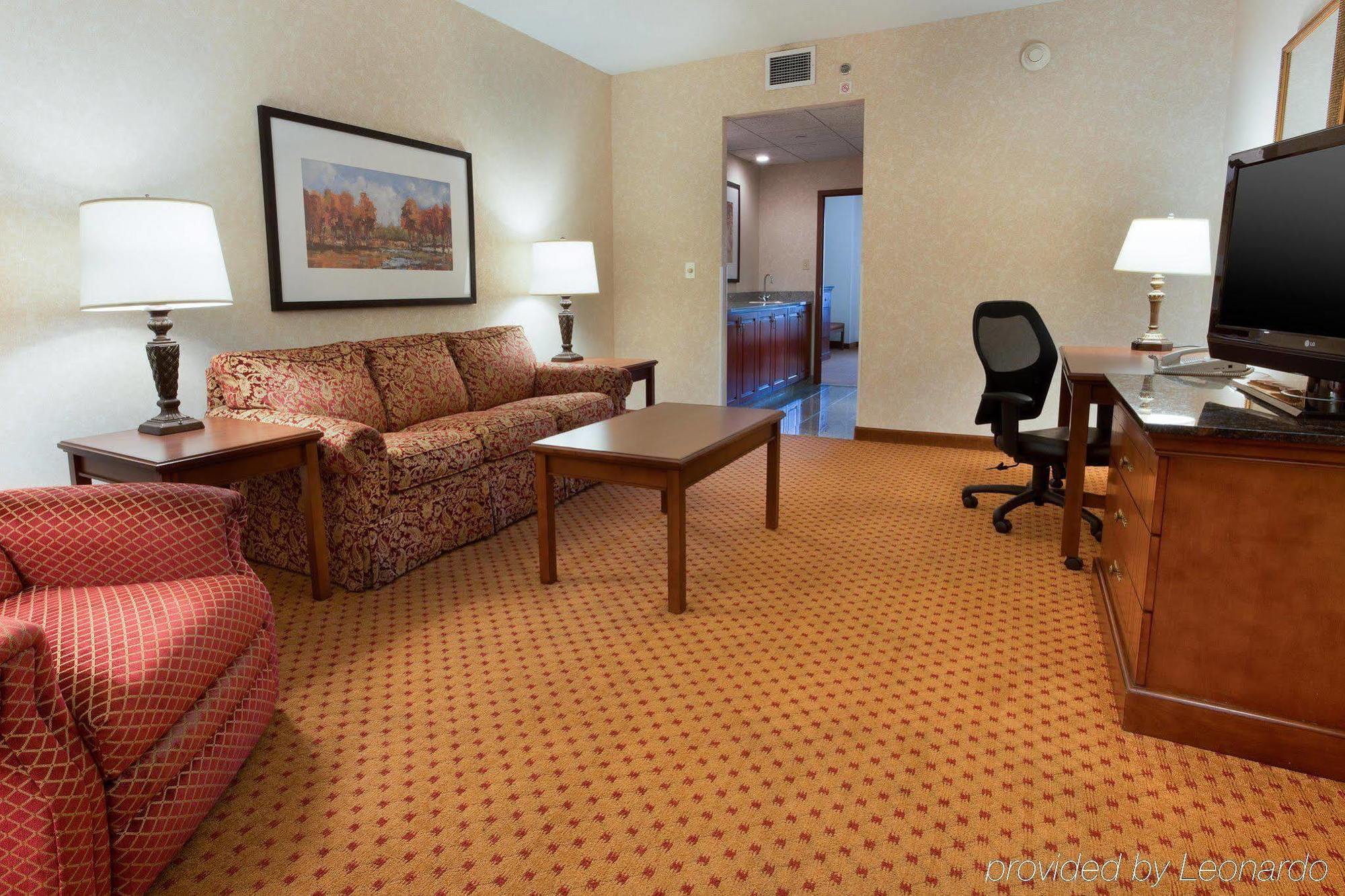 Drury Inn & Suites Baton Rouge Exterior photo